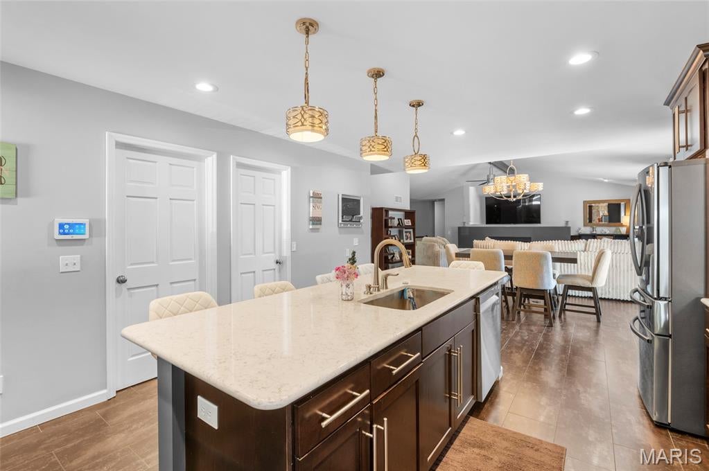 Windsor Place #4 - Residential