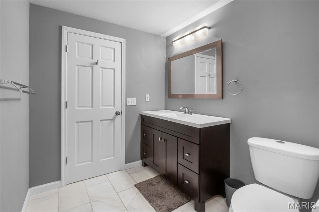 Windsor Place #4 - Residential
