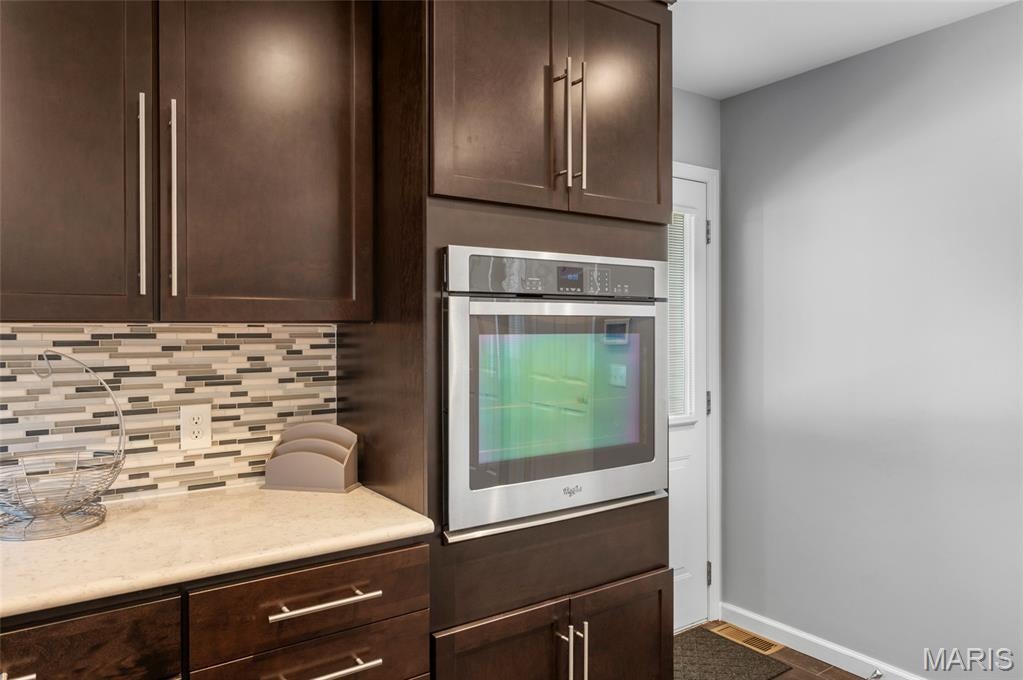 Windsor Place #4 - Residential