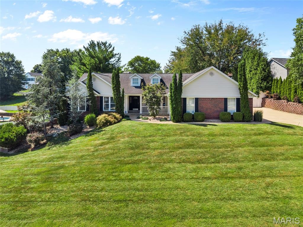 Windsor Place #4 - Residential