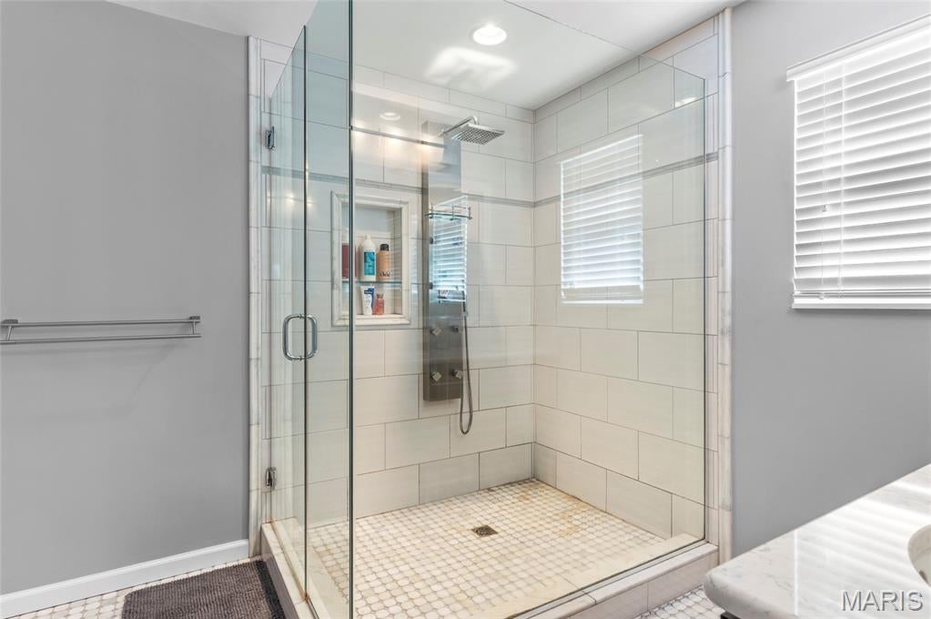 Windsor Place #4 - Residential