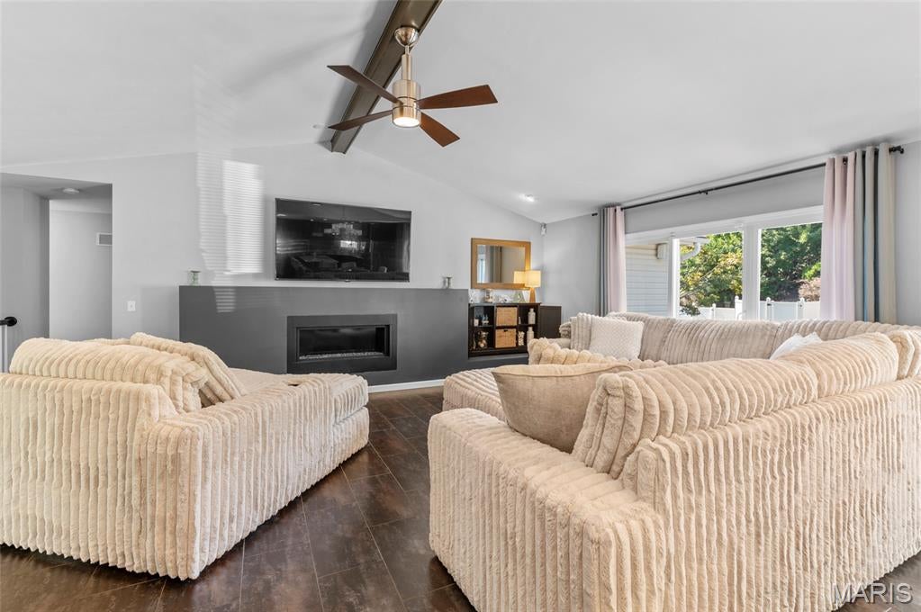 Windsor Place #4 - Residential