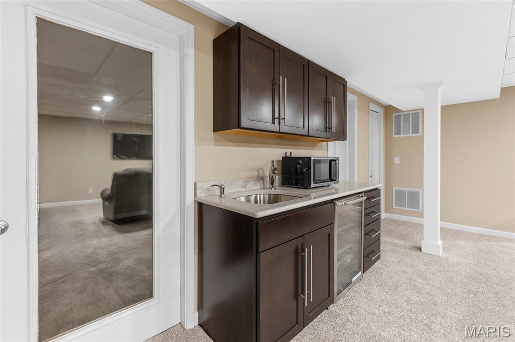 Windsor Place #4 - Residential