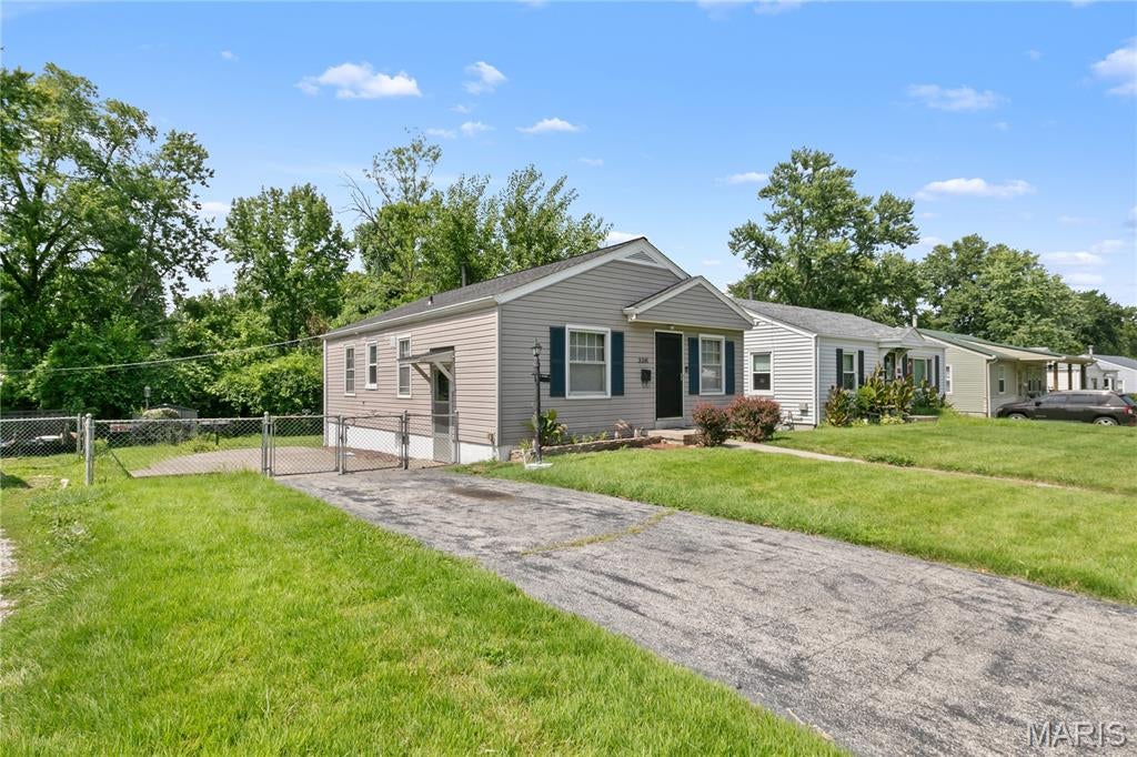 Buder Park Terrace - Residential