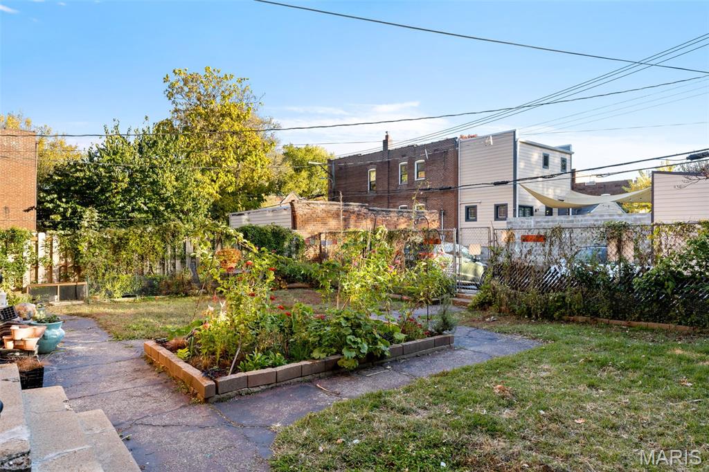 St Louis Commons Add - Residential