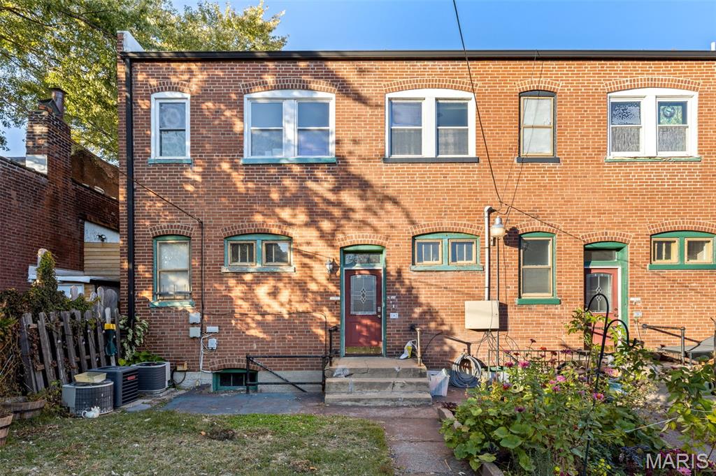 St Louis Commons Add - Residential