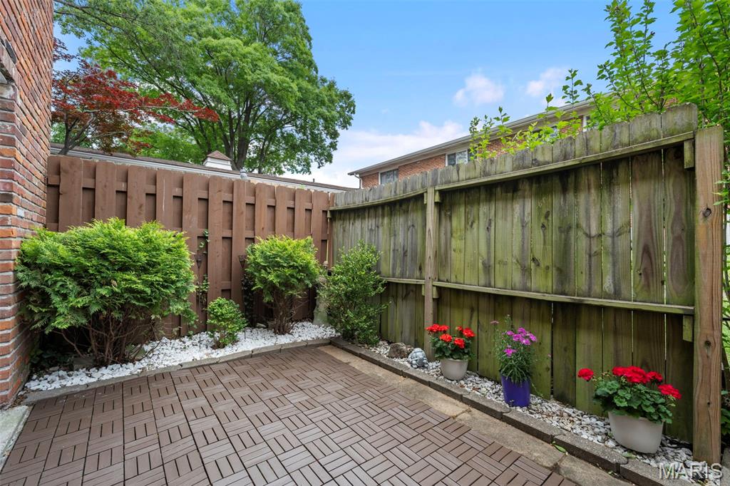 Carroll Wood Condo - Residential