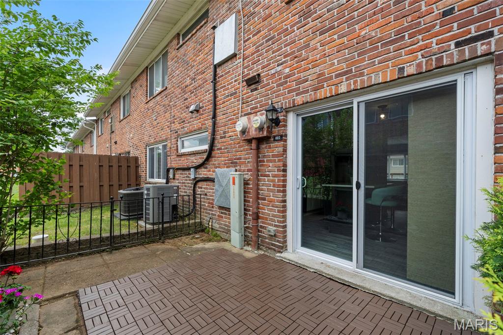 Carroll Wood Condo - Residential