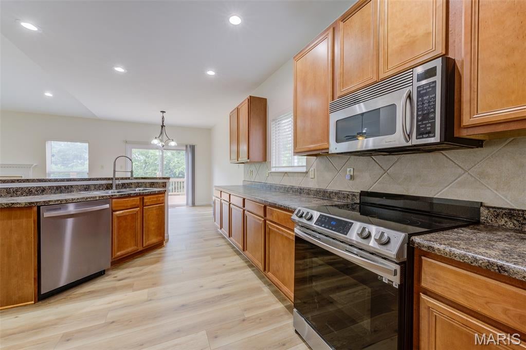 Pointe At Heritage Crossing - Residential