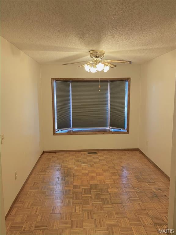 COTTONWOOD VILLAGE - Residential Lease