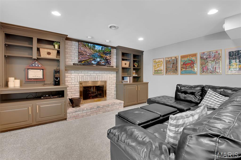 Highlands Of Chesterfield Highland - Residential