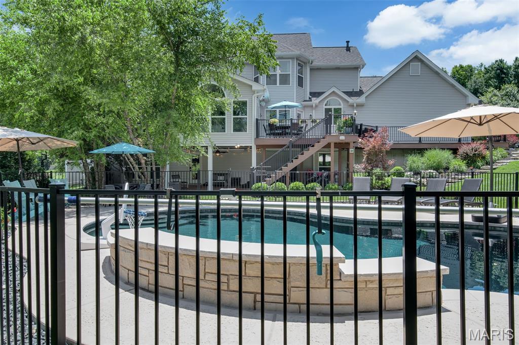 Highlands Of Chesterfield Highland - Residential