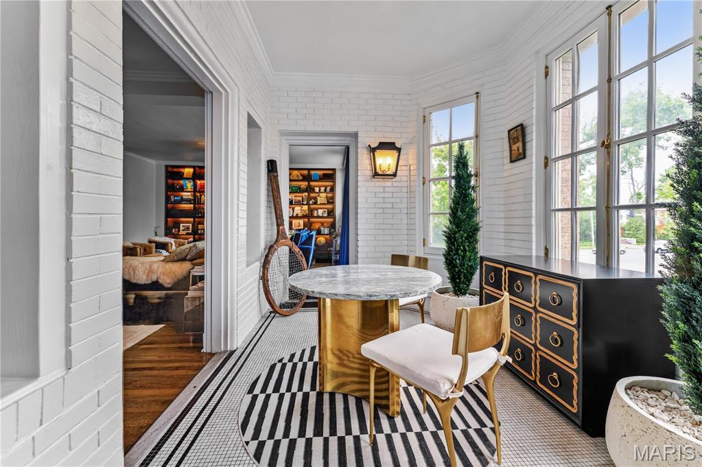 Oxford Condo - Residential
