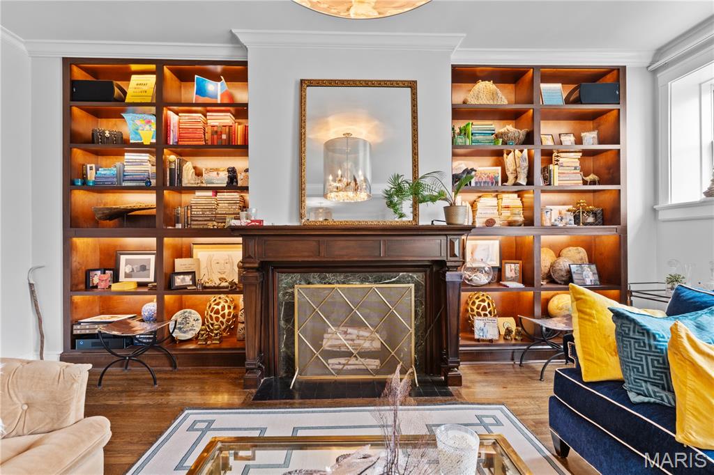 Oxford Condo - Residential