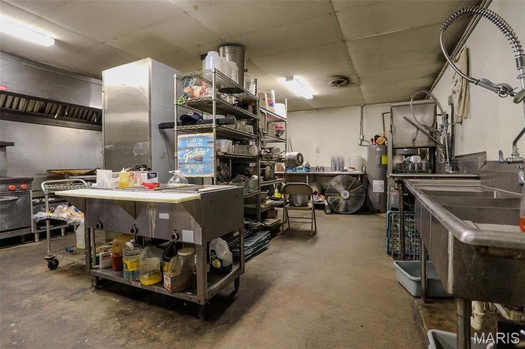 none - Commercial Sale