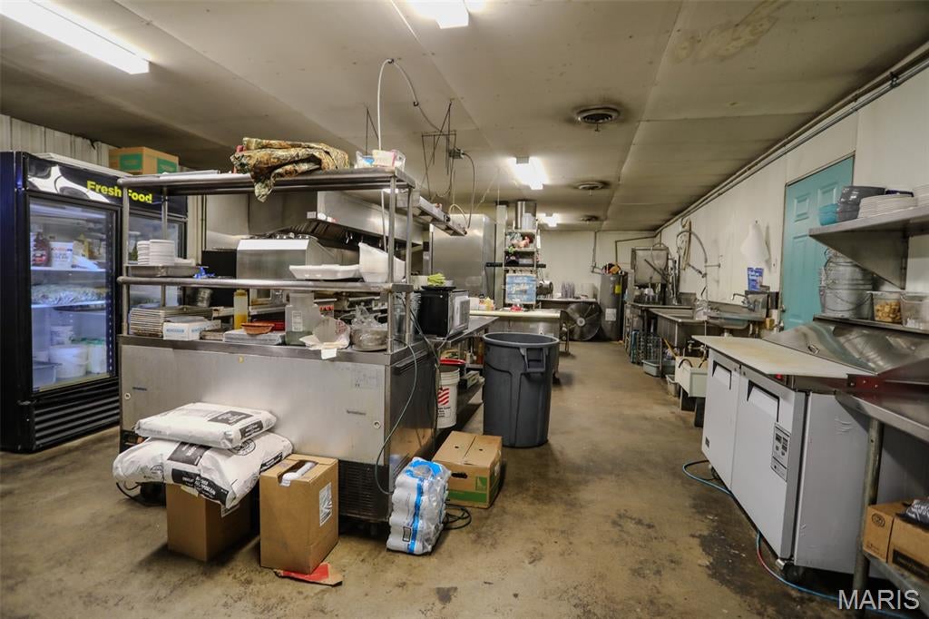 none - Commercial Sale