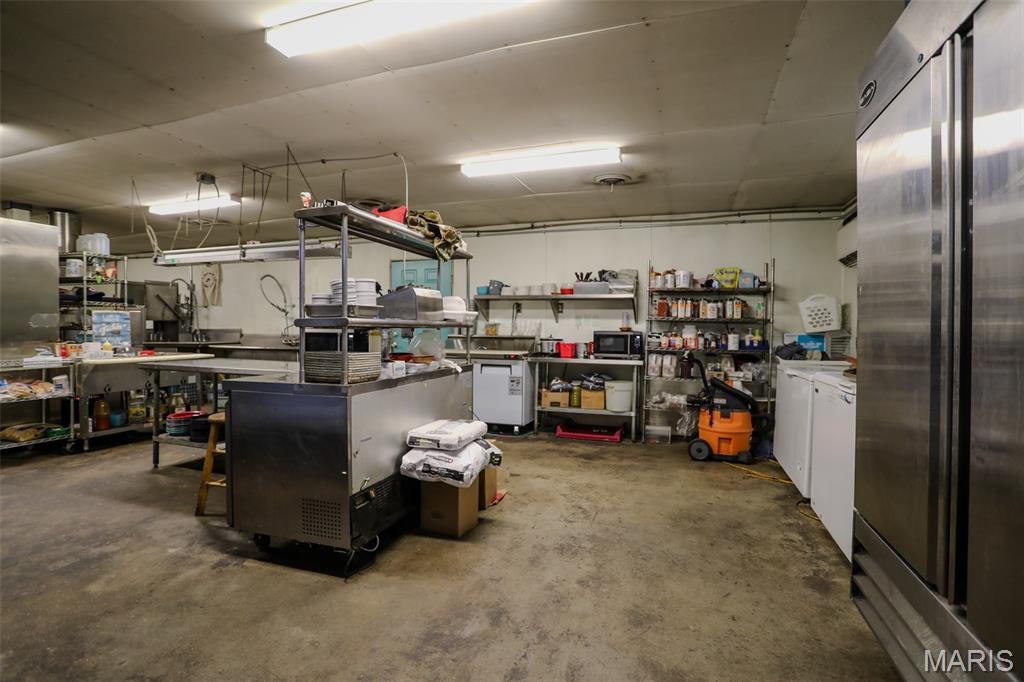 none - Commercial Sale