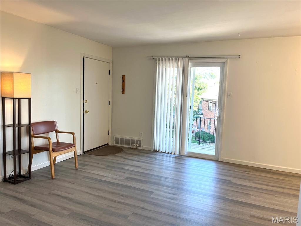 Colonial Woods Condo - Residential