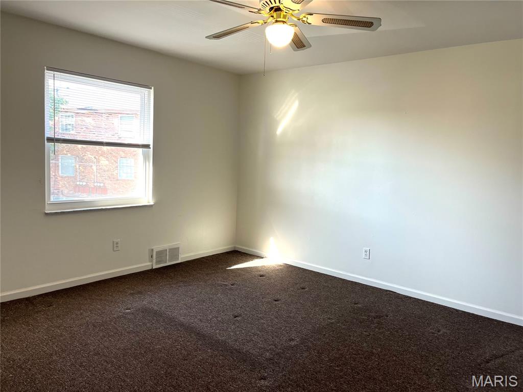 Colonial Woods Condo - Residential