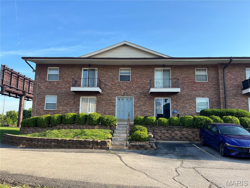 Colonial Woods Condo - Residential