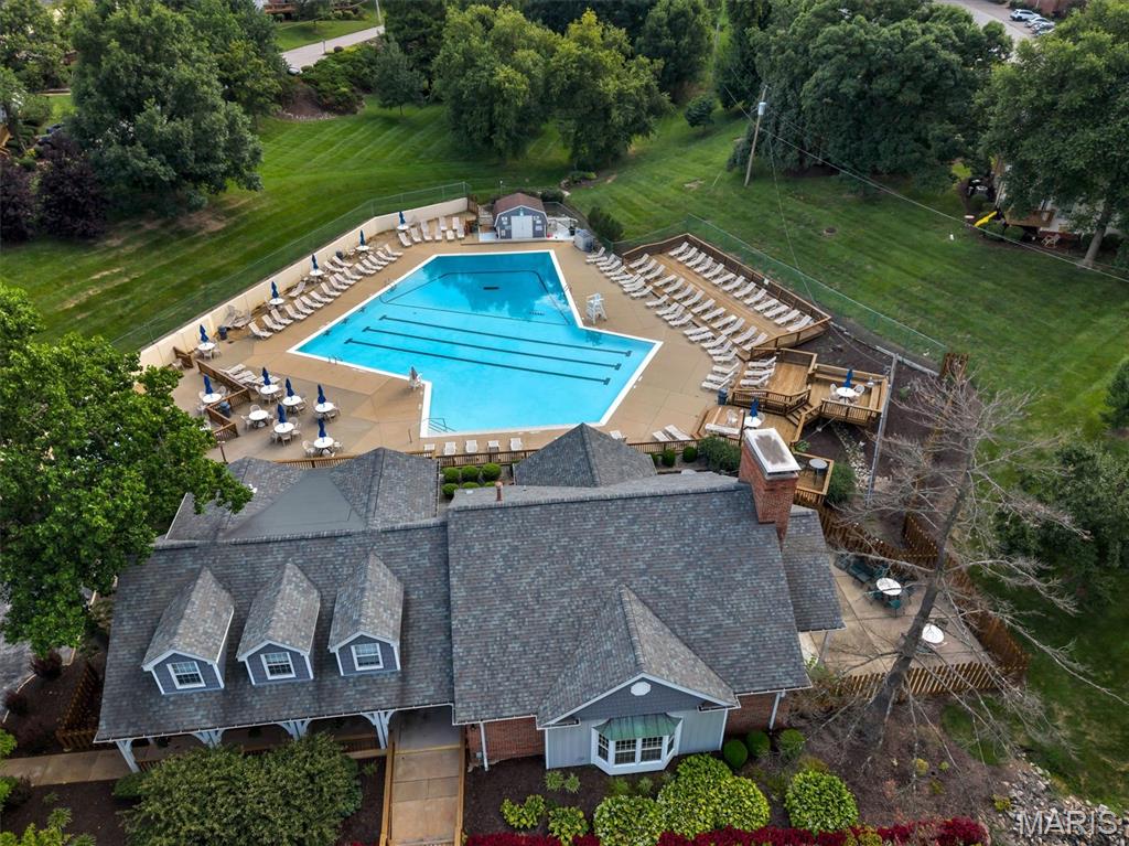 Brentwood Forest Condo Ph Eight - Residential