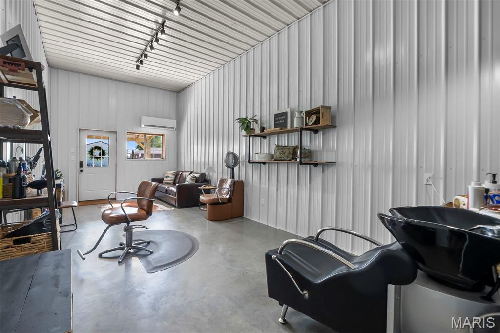 Dogwood - Commercial Sale