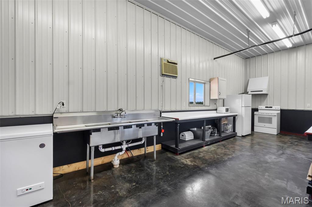 Dogwood - Commercial Sale
