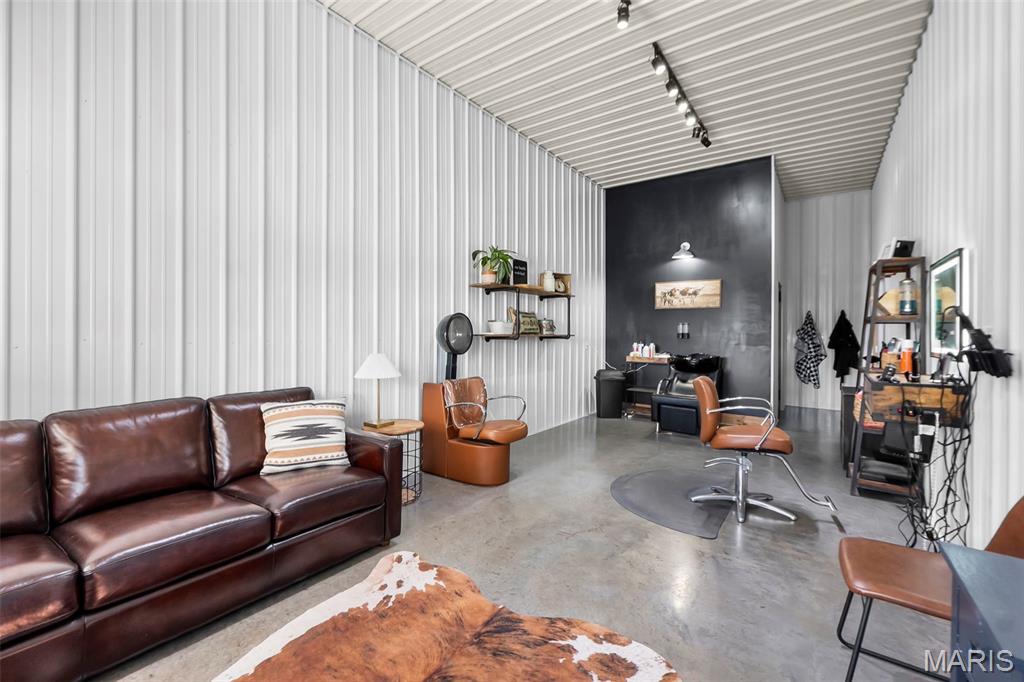 Dogwood - Commercial Sale