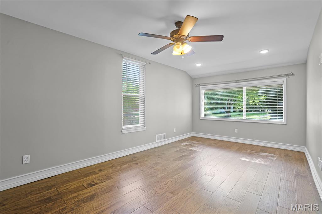 Le Claire Add - Residential