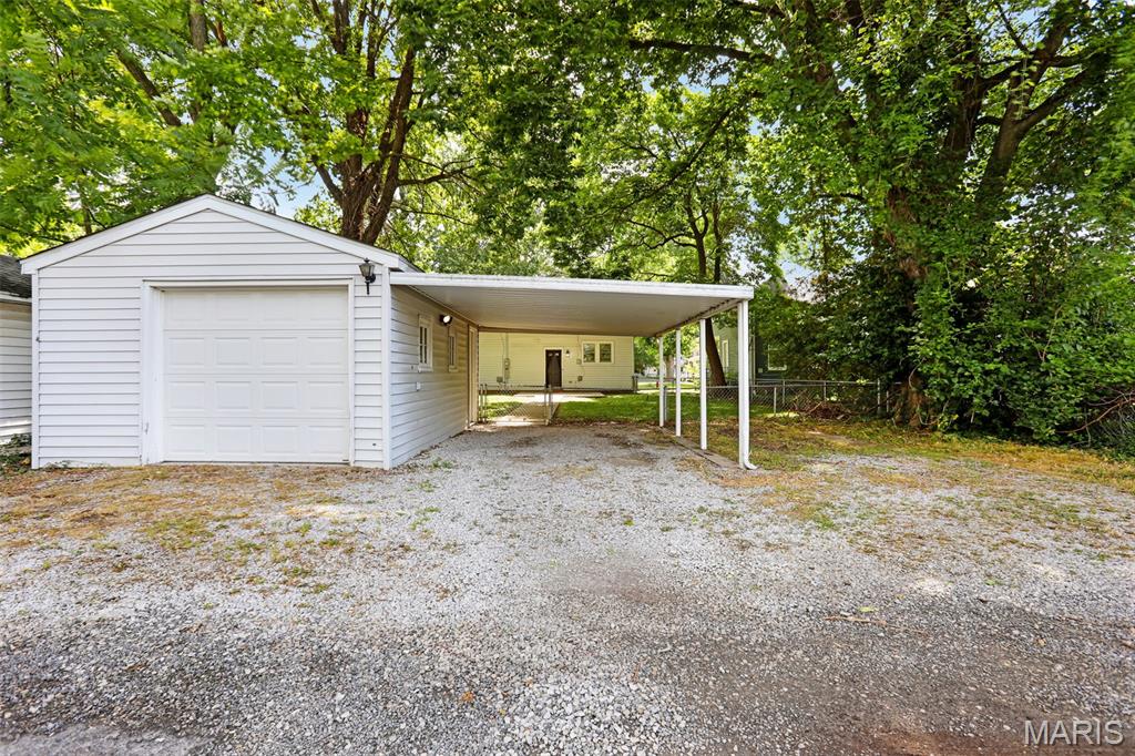 Le Claire Add - Residential