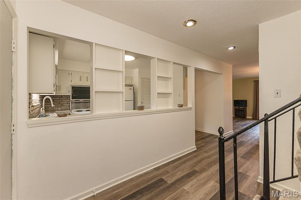 Chateau De Ville Condo Sec - Residential