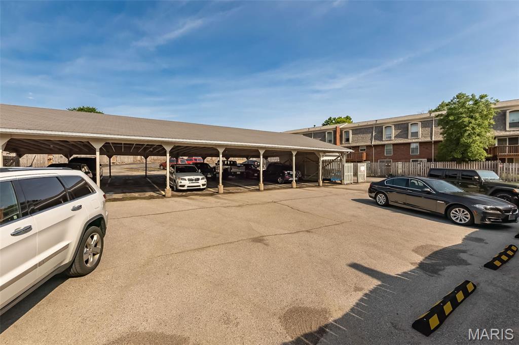 Chateau De Ville Condo Sec - Residential