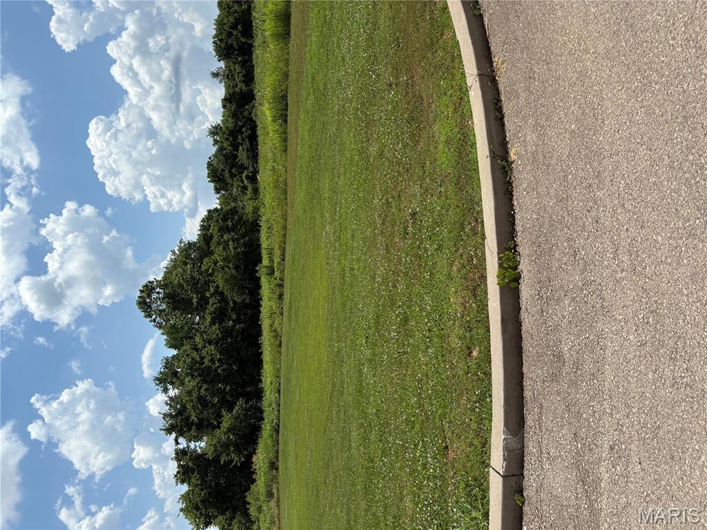 Approximately 3/4 acre commercial lot located directly behind Huddle House and can be seen from Hwy 67. High traffic area with great visibility. Possibilities are endless!