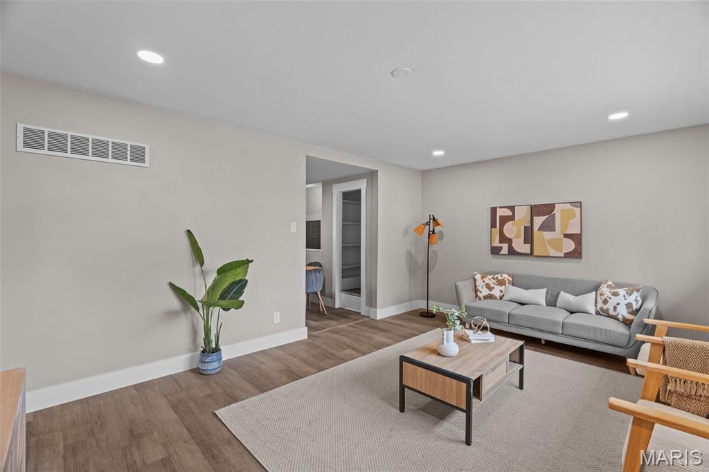Francisca Add - Residential