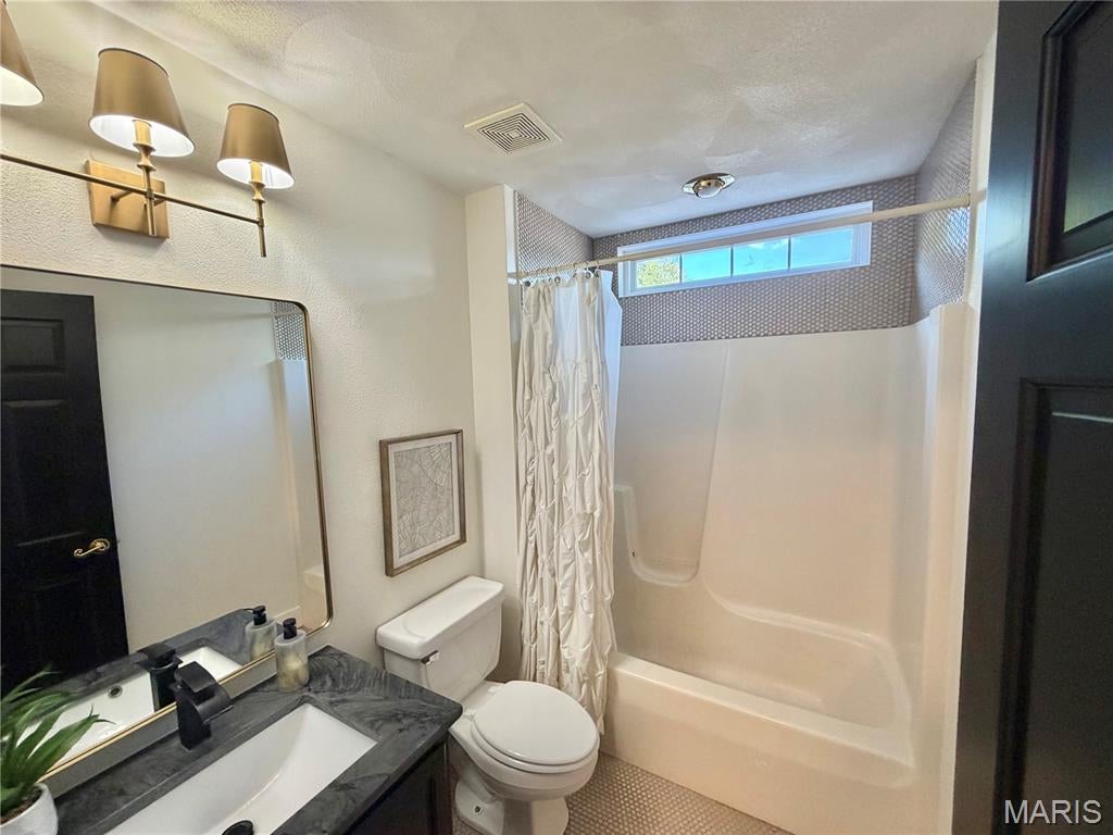 Fox Mill Estates - Residential