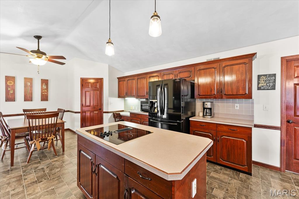 Cedar Meadows 9th Add - Residential