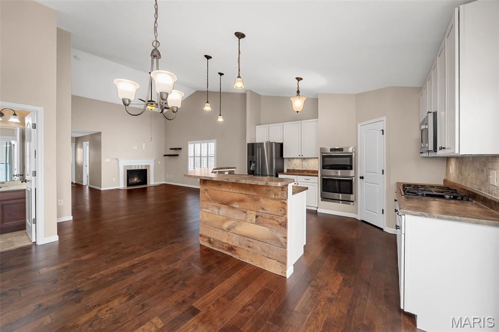 Arbors Of Rockwood One The - Residential