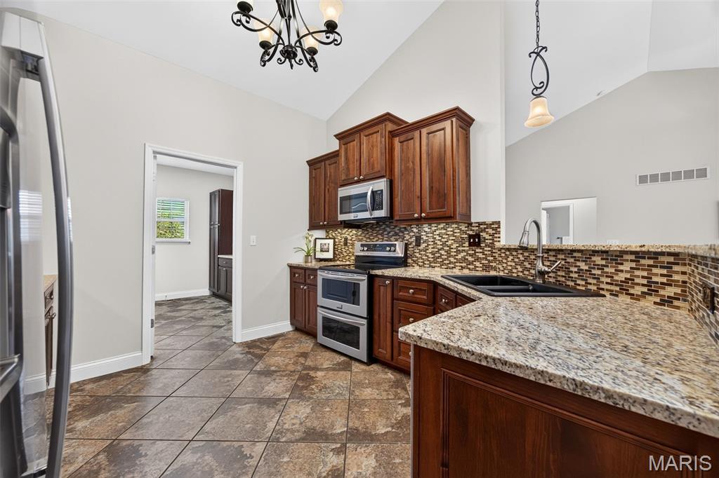 Vlgs At Hampton Grove - Residential