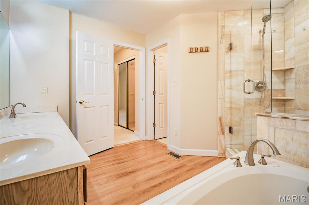 Lakes Estates The - Residential Lease