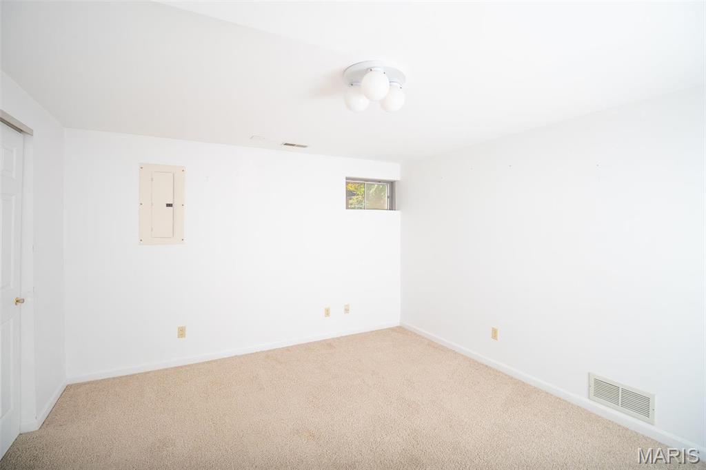 Lakes Estates The - Residential Lease