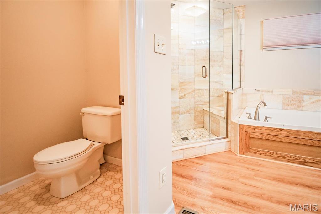 Lakes Estates The - Residential Lease