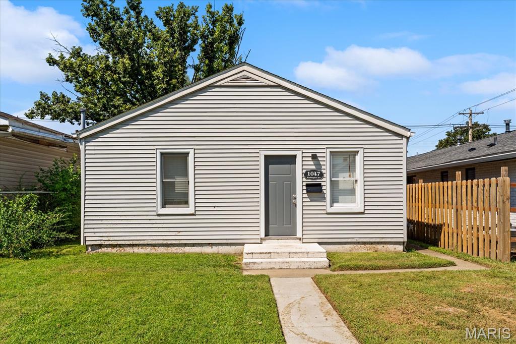 Charming 3-bed/1-bath home currently leased to a long-term tenant who desires to stay. Updated with fresh paint, LVP flooring throughout, stainless steel appliances, updated lighting, new tub/shower surround, and new bathroom vanity. Roof and AC were replaced in the last two years, and the attic has new insulation as of 2025—great opportunity to add to or start a rental portfolio. 

Can be purchased on its own or along with the 4-unit building next door, 1051 Washington Ave. MLS#26055121

Pre-approved buyers only; 48-hour notice required for all showings. Seller will be present for all showings. Showings are dependent on tenant availability.
