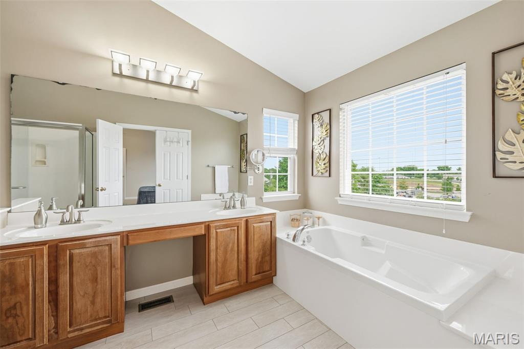The Manors At Glenbrook - Residential