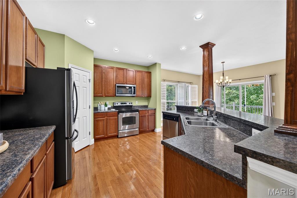 Peine Lake Estate - Residential
