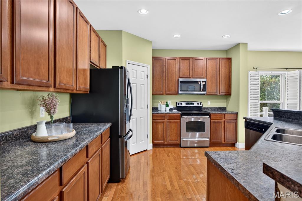 Peine Lake Estate - Residential