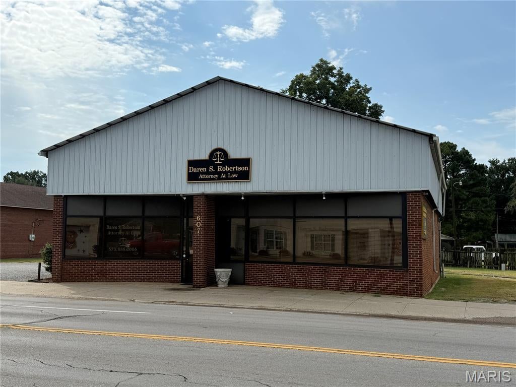 Frazier - Commercial Sale