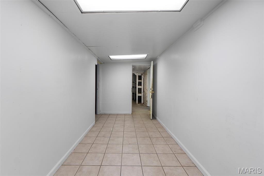 n/a - Commercial Sale