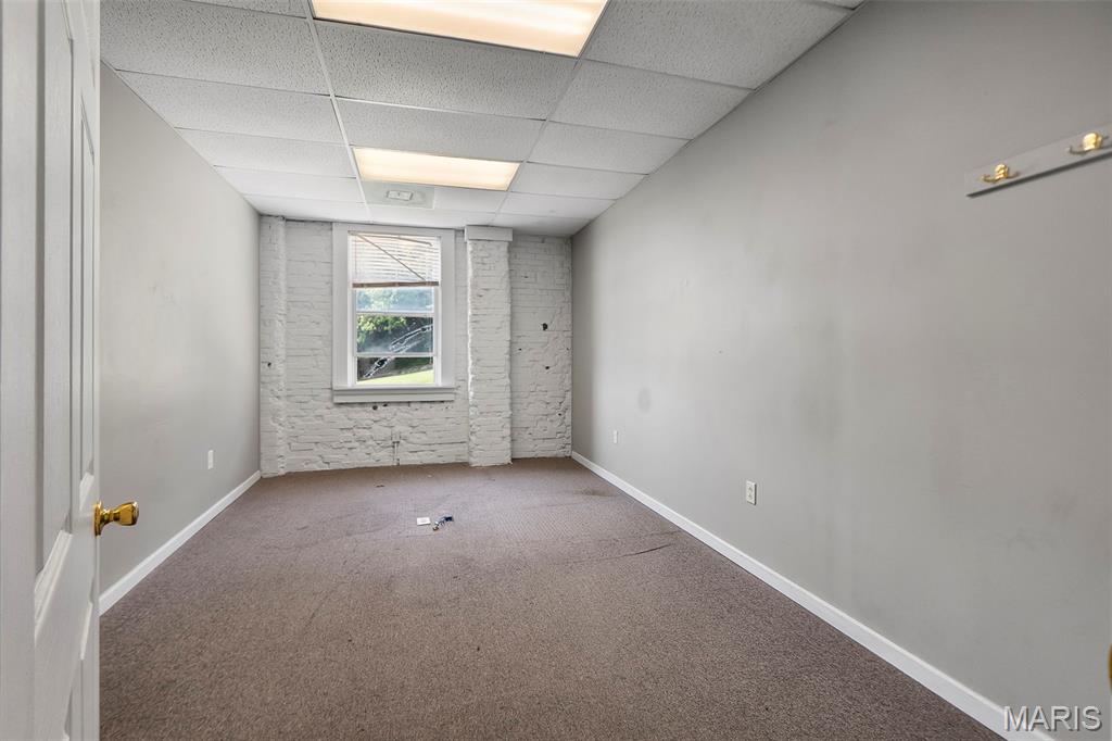 n/a - Commercial Sale