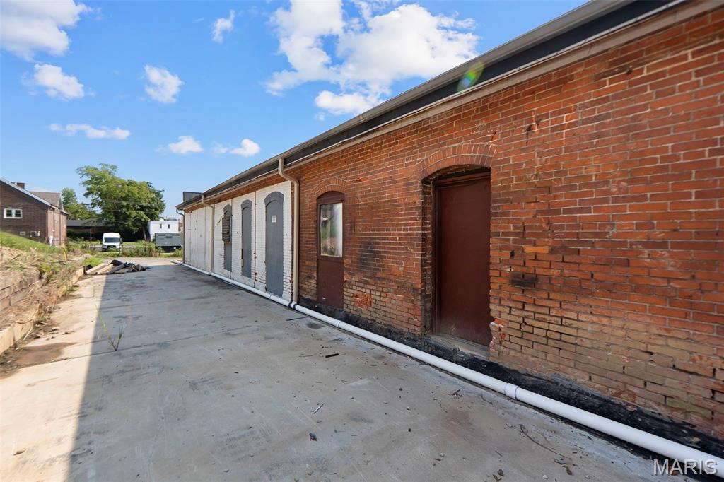 n/a - Commercial Sale
