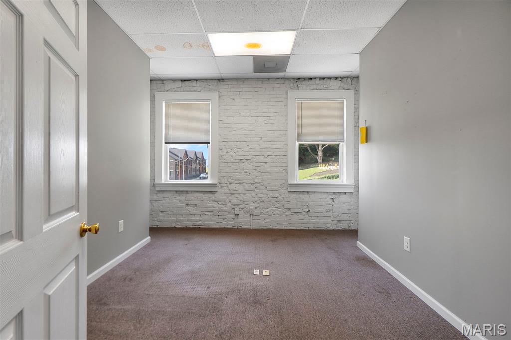 n/a - Commercial Sale